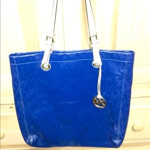 Michael Kors Bags - Michael Kors Tote/Wallet Michael Kors Bags - Michael Kors Tote/Wallet